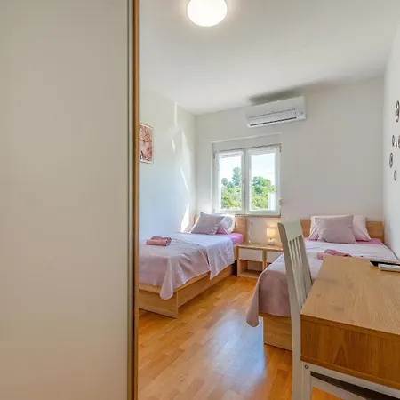 Amazing In With Wifi&2 Bedrooms