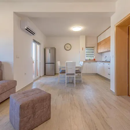 Amazing In With Wifi&2 Bedrooms Zadar
