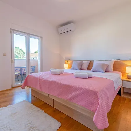 Apartment In With Kitchen